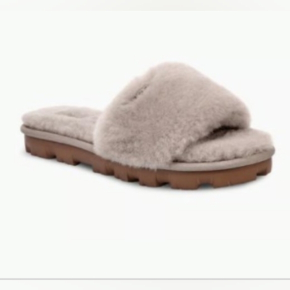 🩶 UGG - Picture 2 of 8